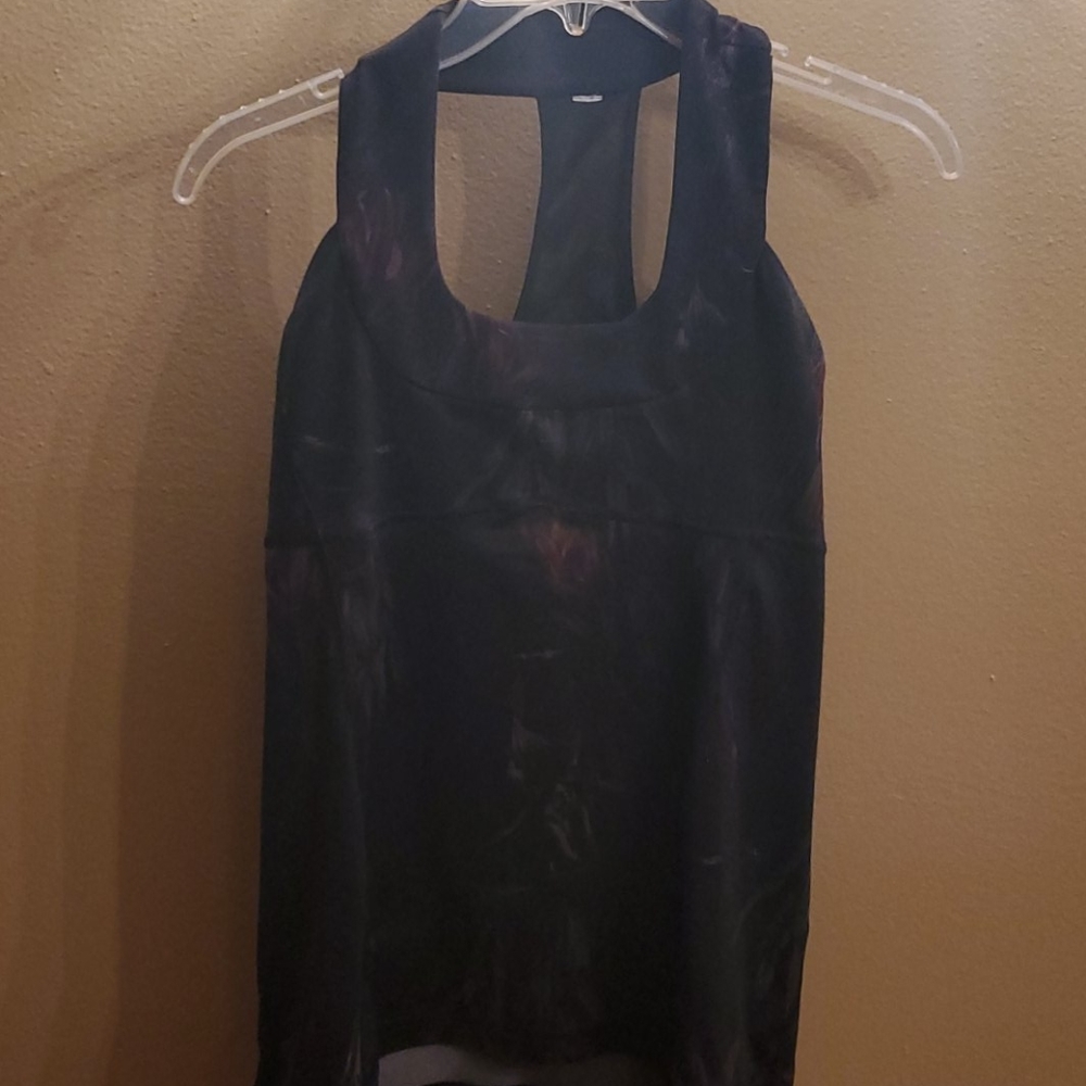 Lululemon Work out top